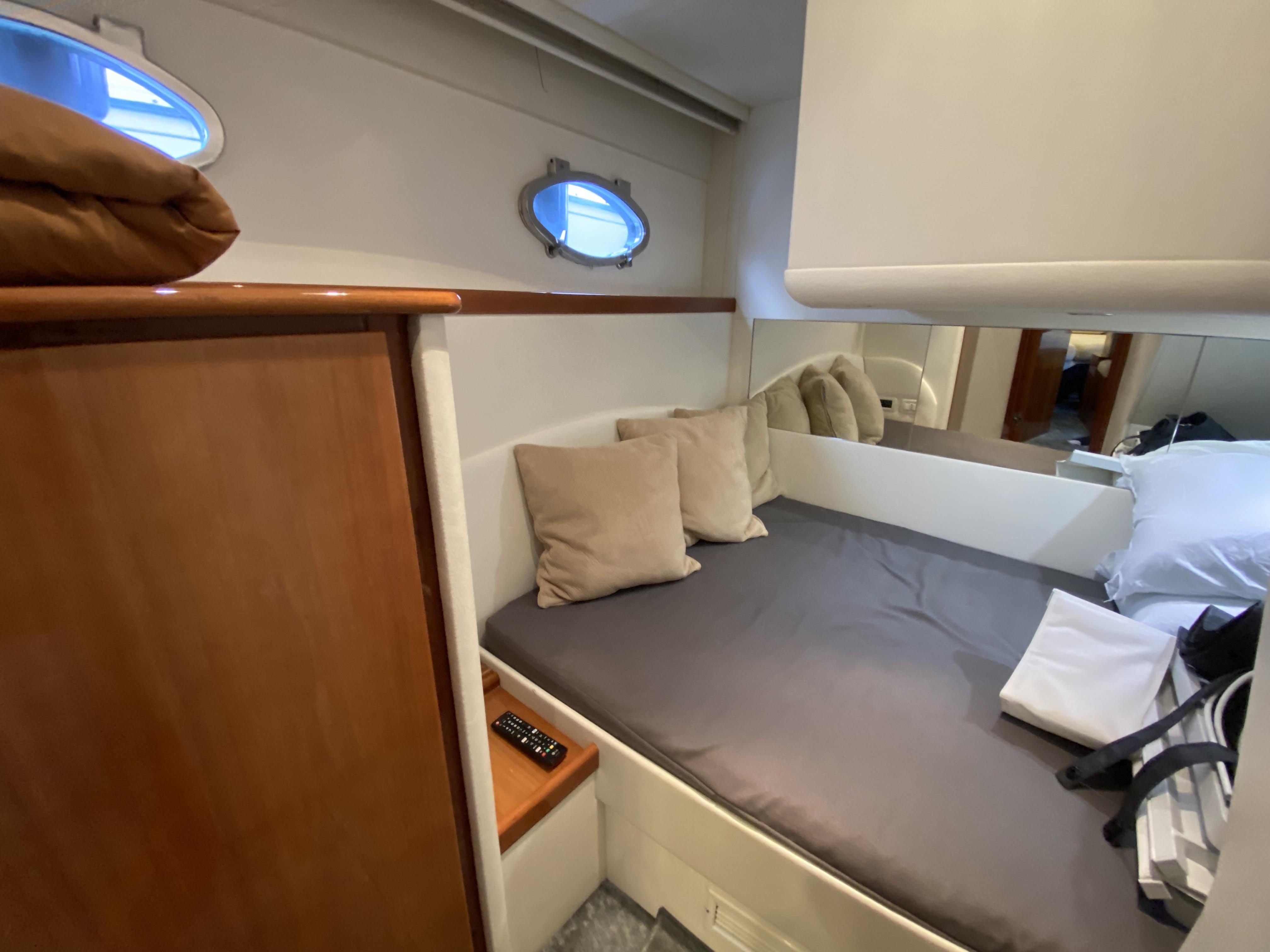 2007 PERSHING 50' 